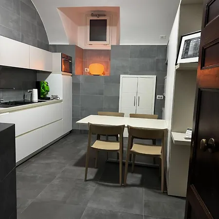 Conte 3 - Nel Cuore Di Apartment *